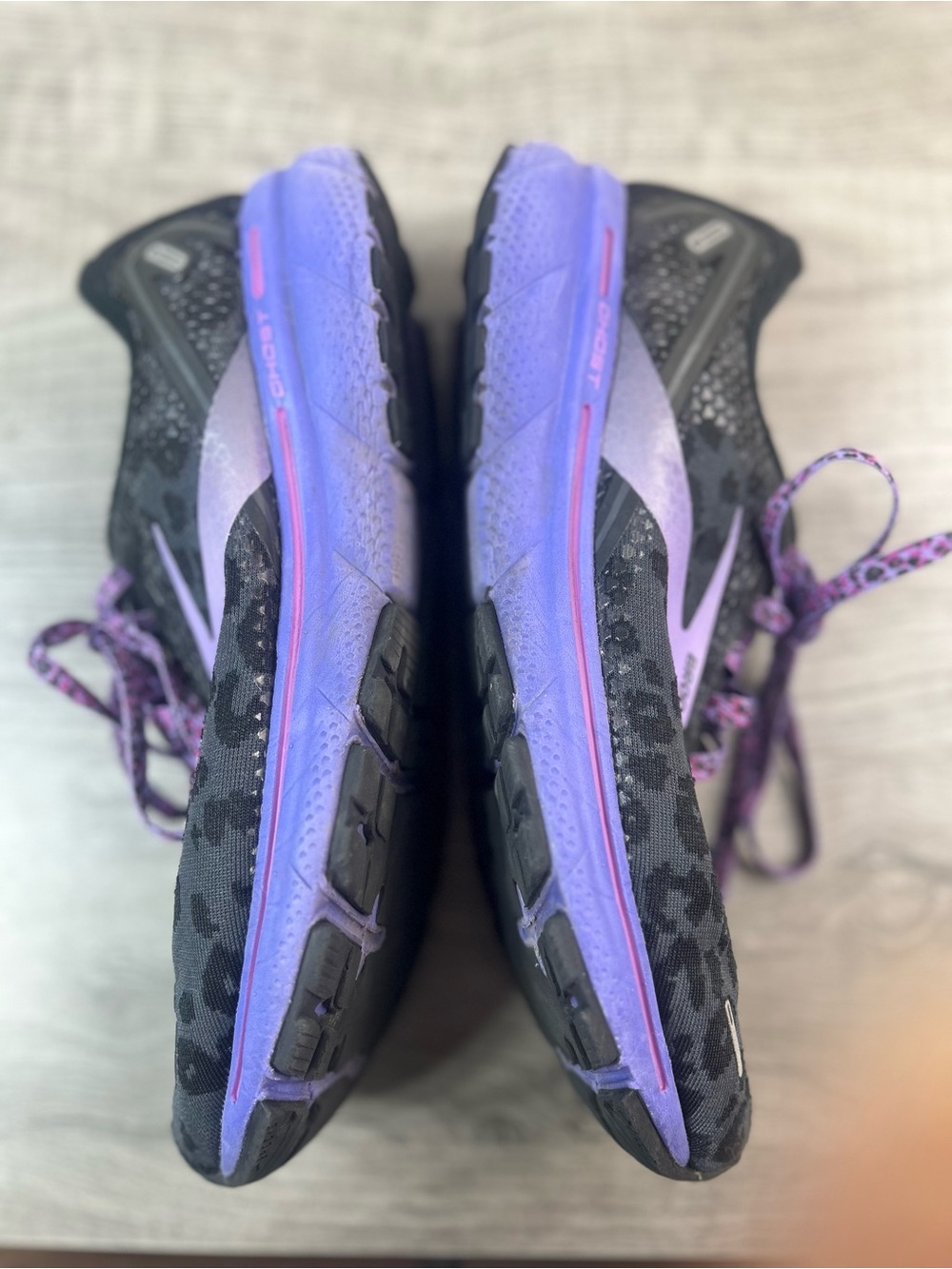 Brooks Women's Ghost 14 Electric Cheetah 🐆 Running Shoes - Black & Purple - Picture 5 of 9